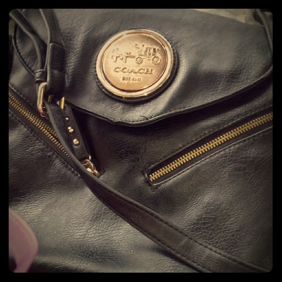 Coach Handbags - Coach crossbody bag